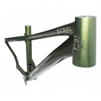 Cuadro TONYBIKESGDL para bicicleta dirt jump de aluminio 6061 en color verde metalizado con diseño reforzado