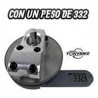 Potencia de bicicleta BMX TONYBIKESGDL de aluminio color plata pulido sobre una báscula digital marcando 332 gramos