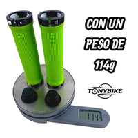 Puños antideslizantes TONYBIKESGDL verde neón con textura de diamante y sistema de bloqueo sobre báscula digital