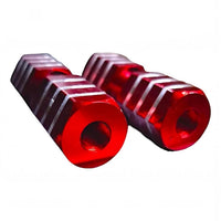 Par de reposapiés universales TONYBIKESGDL de aluminio rojo con diseño texturizado para mayor agarre en motocicleta