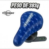 Sillín Aerobmx azul TONYBIKESGDL con estampado de alas, diseño ergonómico ligero de 383g sobre báscula digital.