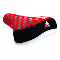 Sillín deportivo TONYBIKESGDL con patrón de cuadros rojo y negro, diseño ergonómico y resistente para bicicletas BMX.