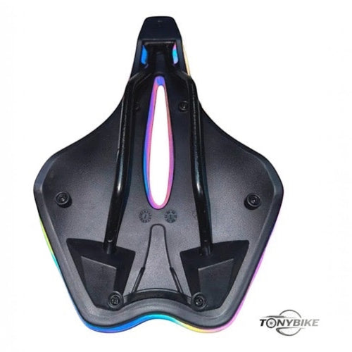 Vista inferior del sillín ergonómico TONYBIKESGDL con canal central de alivio y acabado iridiscente para bicicleta