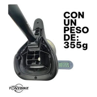 Sillín Marvo TONYBIKESGDL negro con sistema pivotal y poste, mostrando un peso ligero de 355 gramos en báscula digital.